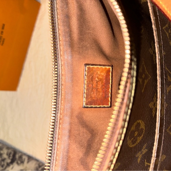 Louis Vuitton Monogram Odeon PM - Picture 14 of 16